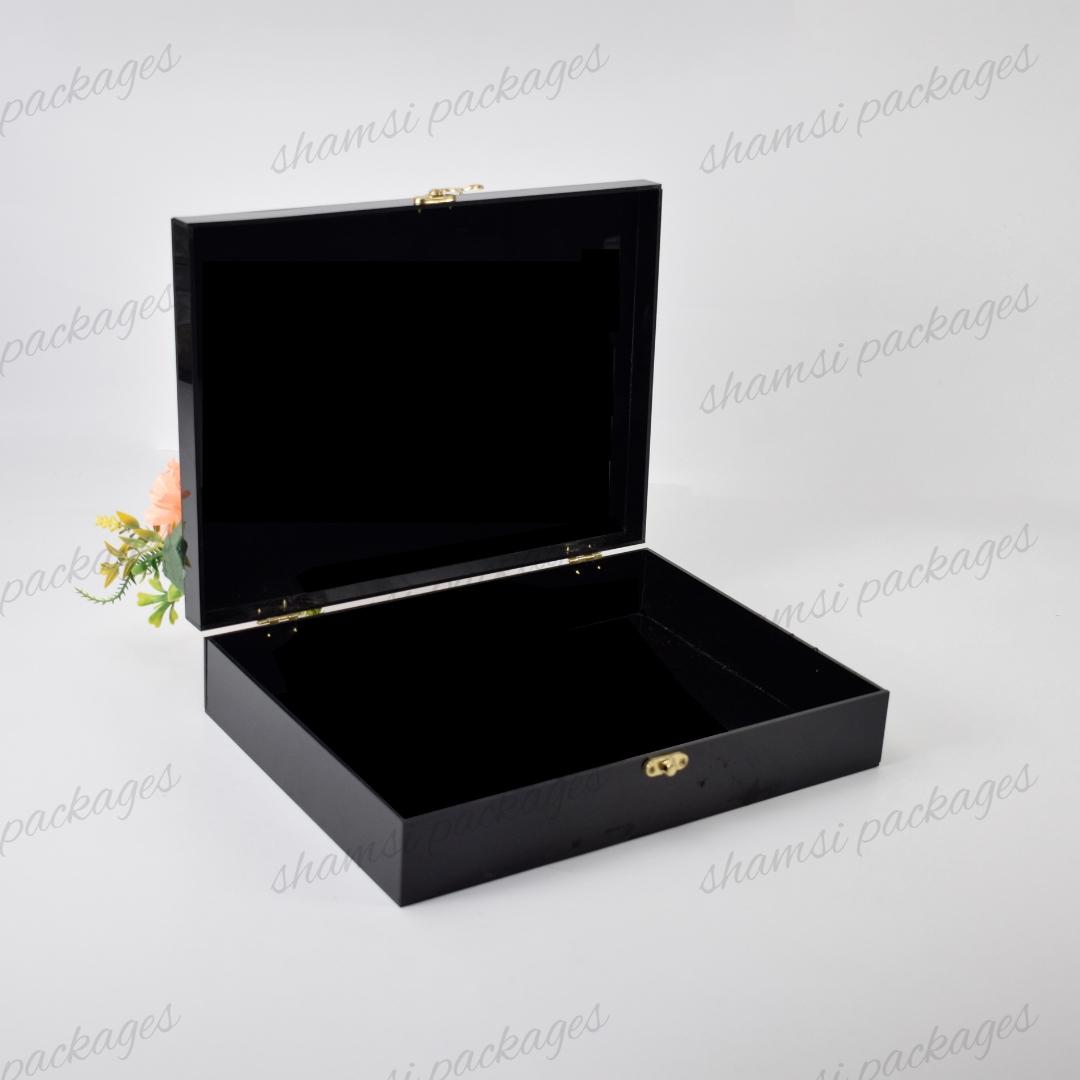 Medium Rectangle Hook Box (43)